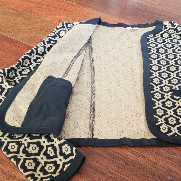 Frenchi | Lightweight Cardigan - Picture 3 of 6